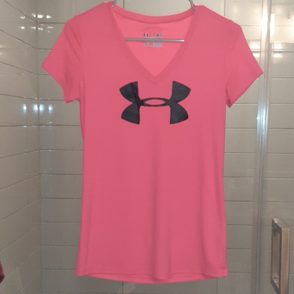 V-Neck Tee
